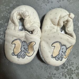 Disney Cream and Gray Dumbo Baby Booties